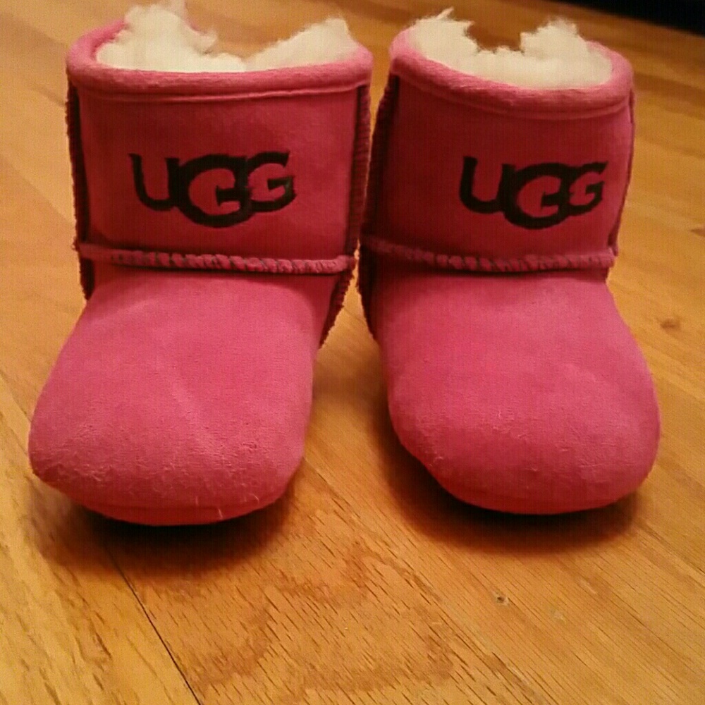 Pink Ugg Boots for Baby size 2/3